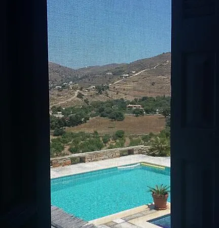 فيلة Diaseli Otziás